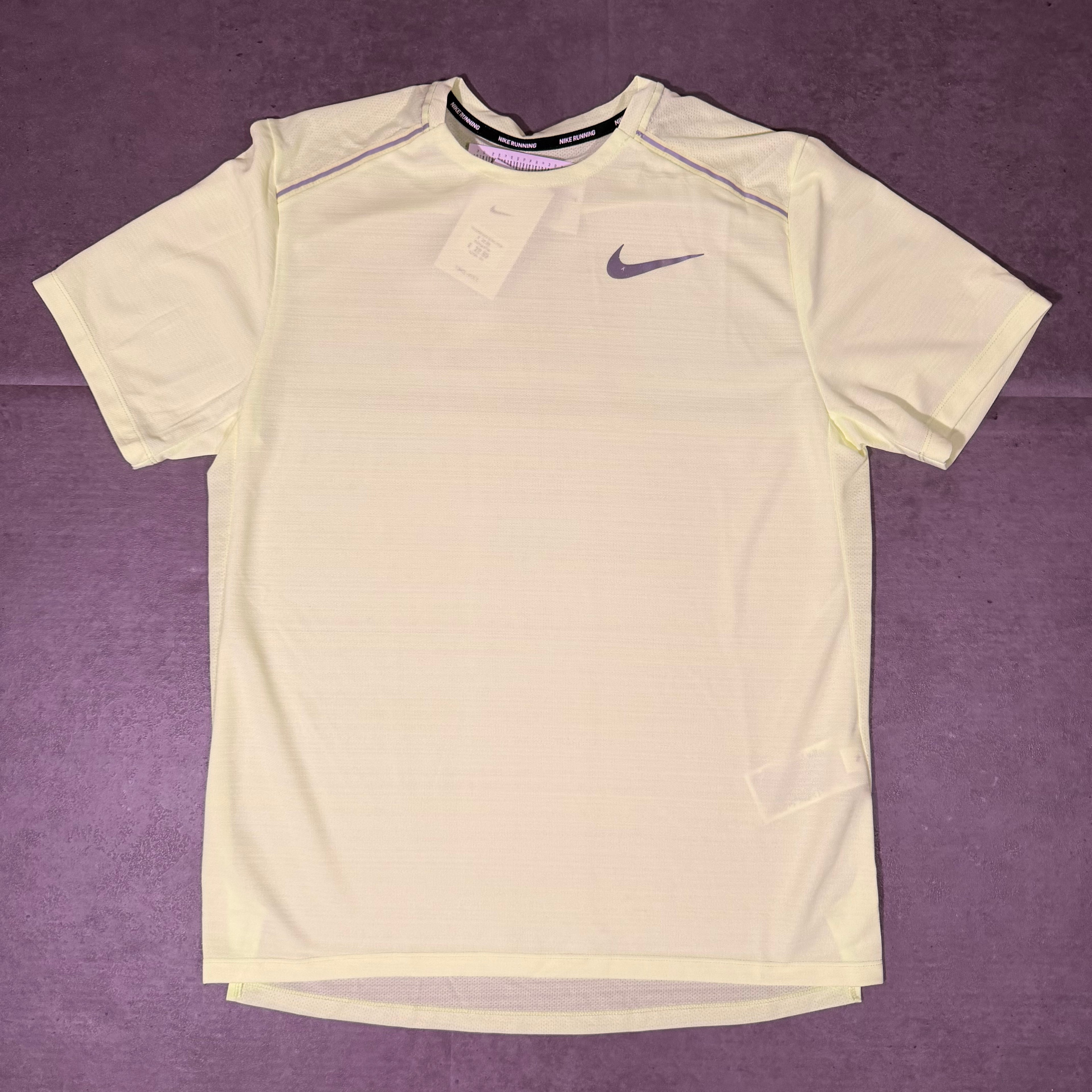 Nike - 1.0 Miler Vapour Green